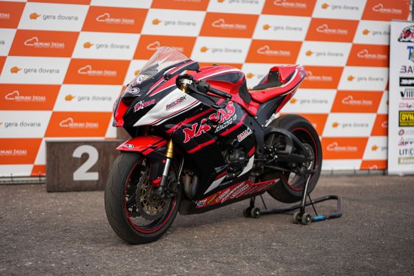 Explorez l'Art de l'Investissement : Acquérez une Kawasaki de Collection Iconique